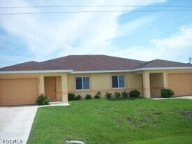 907 Chenault St in Lehigh Acres, FL - Building Photo