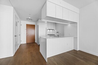 99 Hudson St in Jersey City, NJ - Building Photo - Building Photo