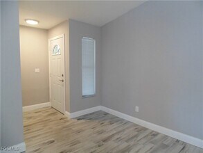 5120 SW Courtyards Ct in Cape Coral, FL - Building Photo - Building Photo