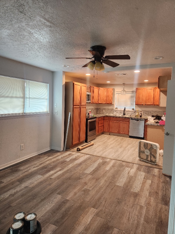 1103 Camden Rd in Pasadena, TX - Building Photo - Building Photo