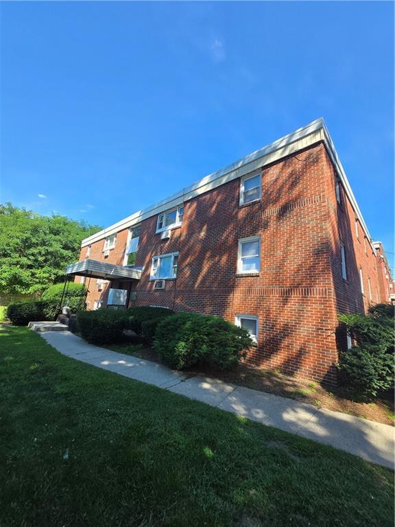 2160 Mineral Spring Ave