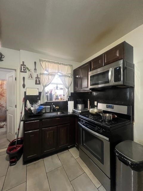 275 Monticello Ave in Jersey City, NJ - Building Photo - Building Photo