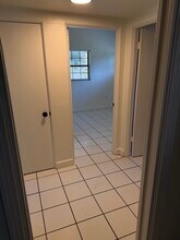 4825 Burgundy Ln in Orlando, FL - Foto de edificio - Building Photo