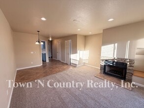 100 W Rossi St in Salinas, CA - Building Photo - Building Photo