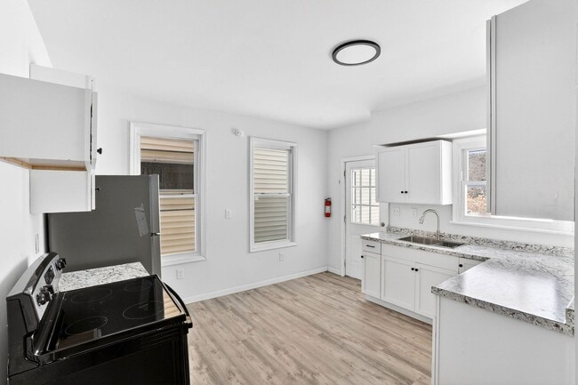 398-400 N Maple Ave in Kingston, PA - Foto de edificio - Building Photo