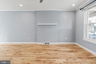 260 Roxborough Ave in Philadelphia, PA - Building Photo - Building Photo