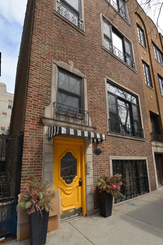 1007 N La Salle Dr in Chicago, IL - Building Photo - Building Photo