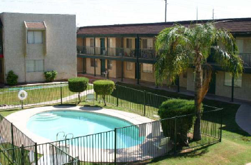 The Courtyards in Glendale, AZ - Building Photo