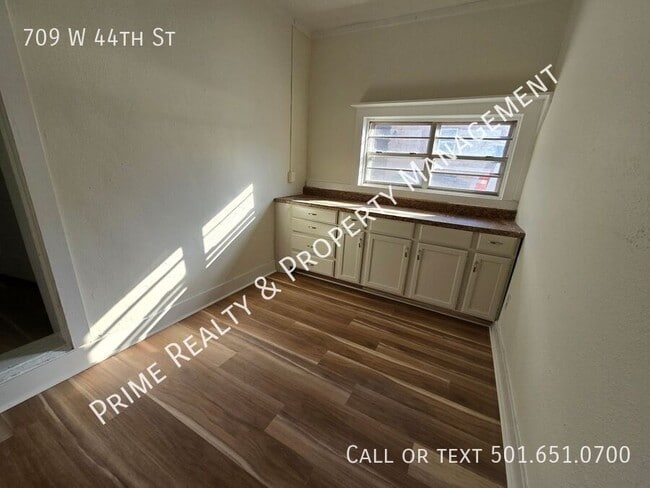 property at 709 W 44th St
