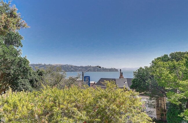 5 Sausalito Blvd in Sausalito, CA - Building Photo - Building Photo