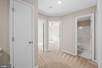 23404 Rainbow Arch Dr in Clarksburg, MD - Building Photo - Building Photo