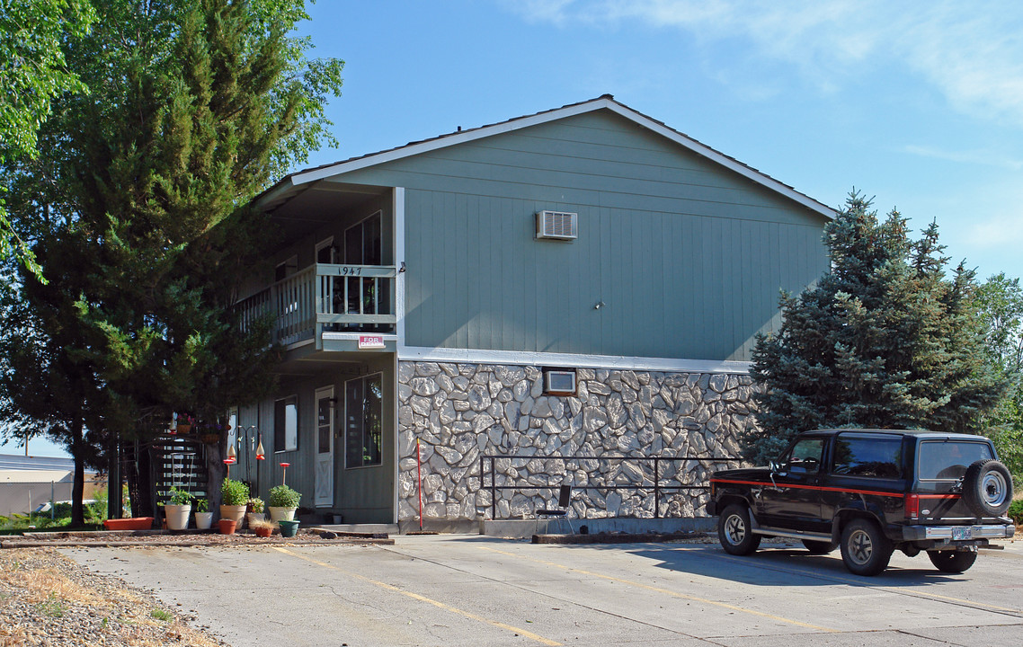 1947 6th Ave in Ontario, OR - Building Photo