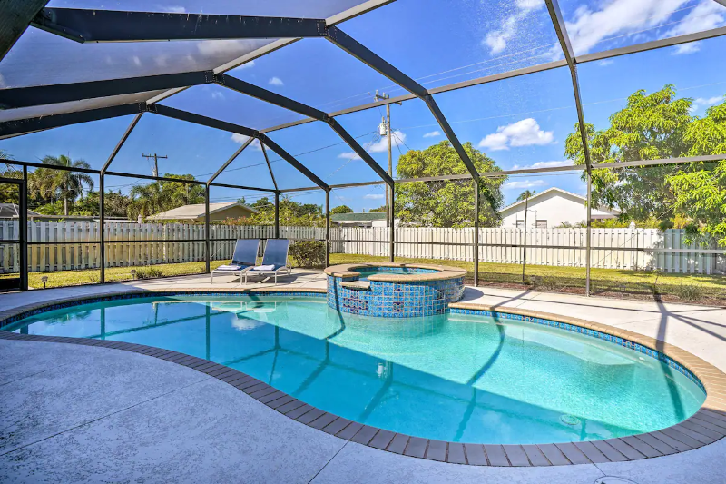 859 94th Ave N in Naples, FL - Building Photo