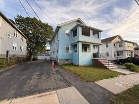 20 Birch Rd in Watertown, MA - Building Photo