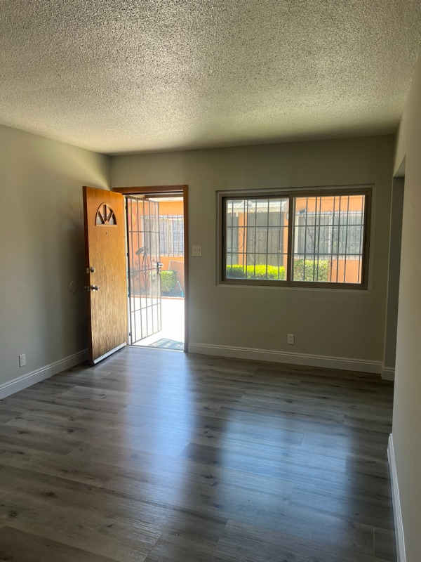 property at 9617 1/2 S Hoover St