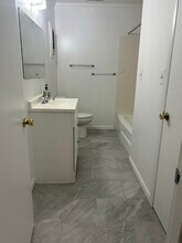 1002 Ogrady Dr, Unit Unit 5 in Chattanooga, TN - Foto de edificio - Building Photo