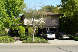 220 Linfield Dr Apartments