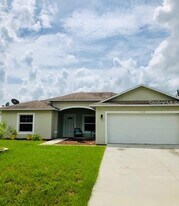 359 Elderberry Ct in Kissimmee, FL - Building Photo