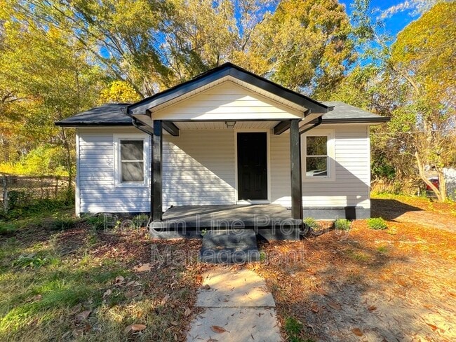 property at 1506 Lake St