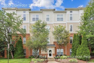 3830 Lightfoot St in Chantilly, VA - Building Photo