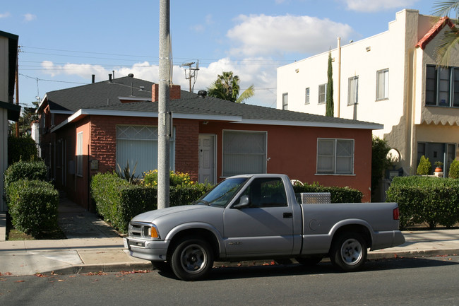 1127 Ximeno Ave in Long Beach, CA - Building Photo - Building Photo