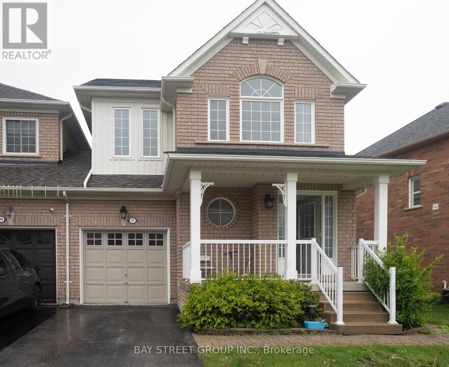 17 Trailsbrook Terrace in Markham, ON - Building Photo