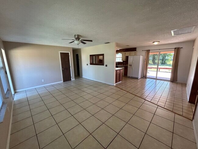 1922 NE 14th St in Cape Coral, FL - Building Photo - Building Photo
