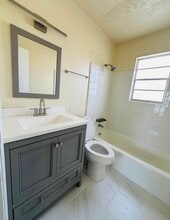 628 Papworth Ave in Metairie, LA - Building Photo - Building Photo