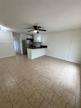 7610 Red Robin Ln in Houston, TX - Building Photo - Building Photo