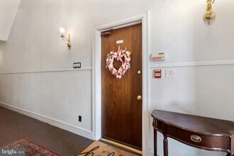 1326 S Broad St, Unit 1F in Philadelphia, PA - Building Photo - Building Photo