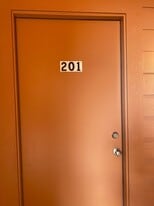 1305 W Villa Maria Rd, Unit B-103 in Bryan, TX - Building Photo