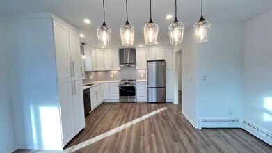 34 Keith St, Unit 2 in Stamford, CT - Building Photo - Building Photo