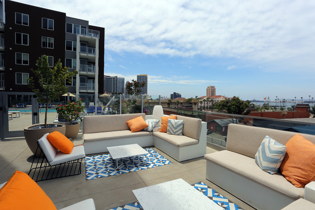 Instrata Little Italy in San Diego, CA - Building Photo - Building Photo