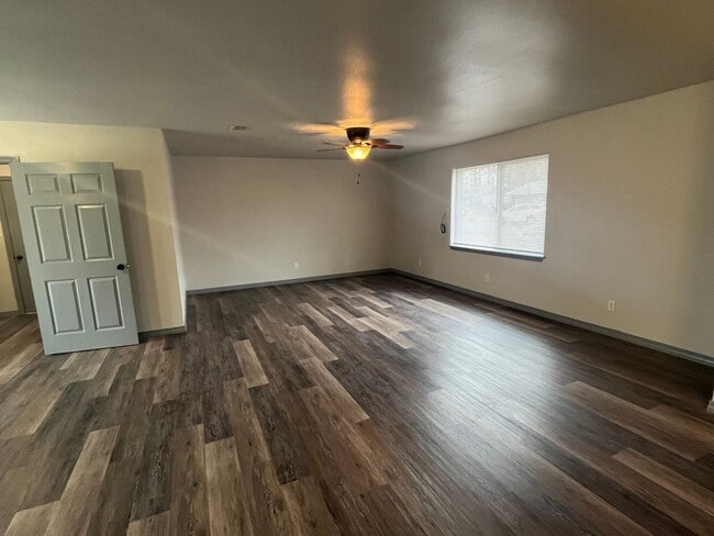 1207 S Hartford Ave in Russellville, AR - Building Photo - Building Photo