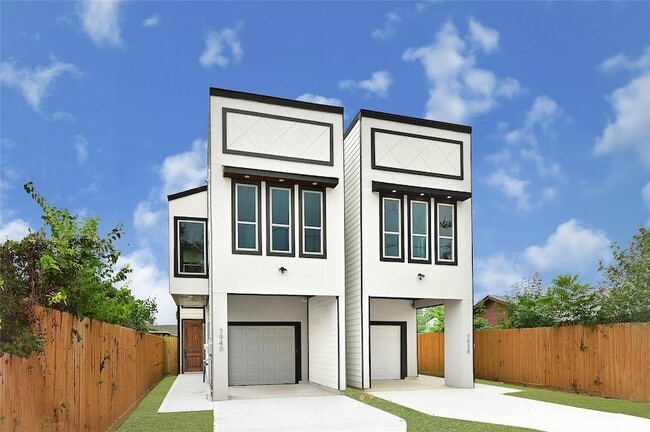 7938 Angus St in Houston, TX - Building Photo - Building Photo