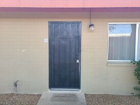 4350 E Fairmount St in Tucson, AZ - Building Photo