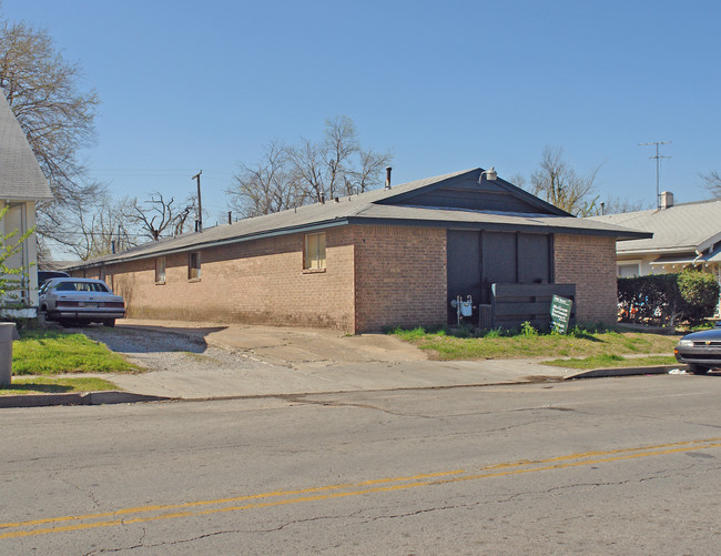 2536 E 6th St in Tulsa, OK - Foto de edificio - Building Photo