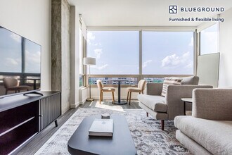 301 M St SW in Washington, DC - Building Photo - Building Photo