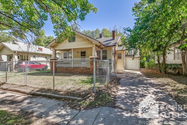 property at 130 S Charles St