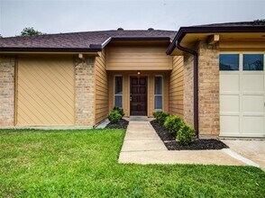 6727 Harpers Dr in Richmond, TX - Building Photo - Building Photo
