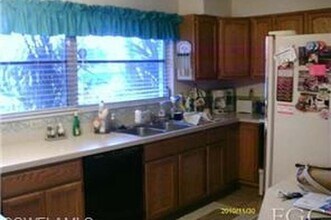 733 Sesame Ct in Cape Coral, FL - Building Photo - Building Photo