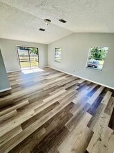 33146 Jamette Rd in Dade City, FL - Building Photo - Building Photo