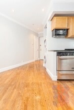 410 E 13th St in New York, NY - Building Photo - Building Photo