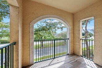 1727 Village Blvd in West Palm Beach, FL - Building Photo - Building Photo