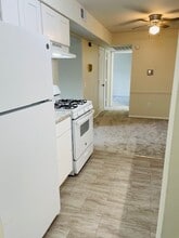 Cambridge Woods in Toledo, OH - Foto de edificio - Building Photo