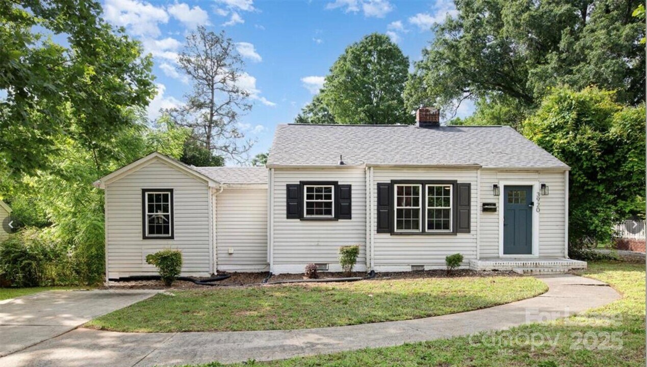 3920 Admiral Ave in Charlotte, NC - Building Photo