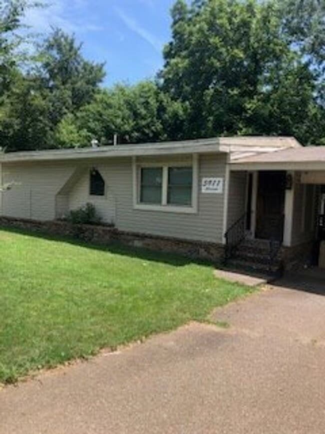 property at 5911 Ellsworth Rd