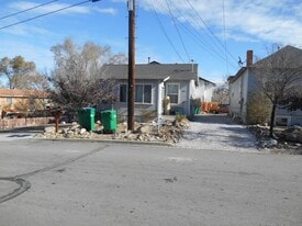 418 Field St in Sparks, NV - Building Photo