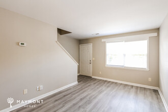 821 Von Kolnitz Rd in Mount Pleasant, SC - Building Photo - Building Photo