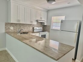 12007 Poinciana Blvd in Royal Palm Beach, FL - Building Photo